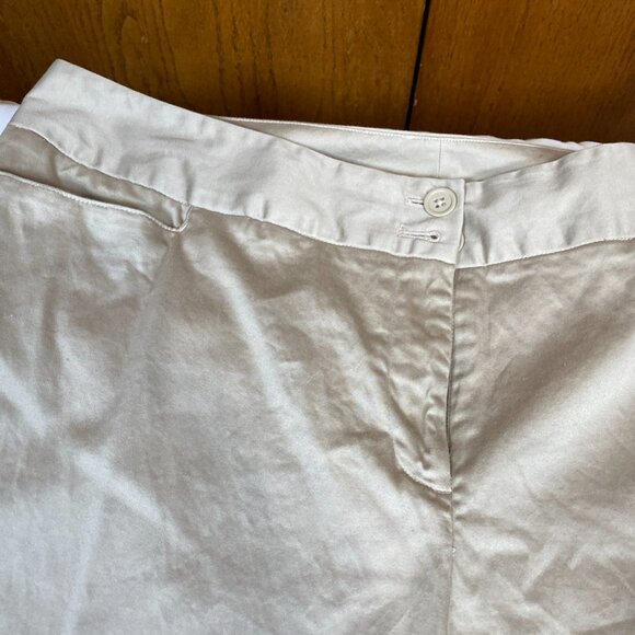 Lane Bryant Khaki Capri 18 Cotton Blend Khaki Pants - Picture 2 of 4